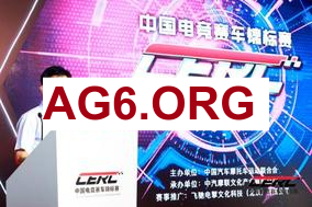 XUN奇亚娜上路蹲草 HONGQ冰鸟反杀KNIGHT